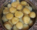 मूंग की दाल का दही बड़ा (mung ki daal ka dahi vada recipe in Hindi) रेसिपी चरण 4 फोटो
