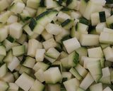 Foto del paso 1 de la receta: Hamburguesa de Zapallo italiano y Zanahoria (con harina blanca)