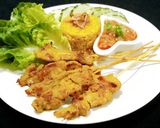 รูปขั้นตอนการทำที่ 5 ของ ข้าวผัดหมูสะเต๊ะ Fried  Rice and Pork Satay