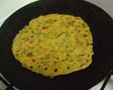 A picture of step 3 of Spring Onion Paratha.