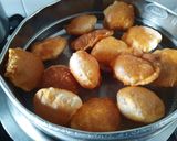 A picture of step 6 of Pani Puri.