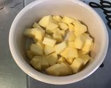 Une image de l'étape 5 de Salade Castelfranco aux deux fromages et pommes.