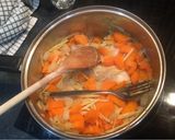 A picture of step 1 of Chicken, Ginger & Turmeric Soup.