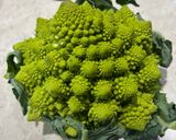 A picture of step 2 of Creamy romanesco pasta without cream 😍 SO GOOD.