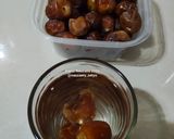 Foto langkah ke 2 dari resep Es Susu Kurma.