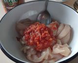Фото кроку 2 до Мясо по-французски с филе курицей.