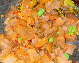 Foto langkah ke 3 dari resep Sambal Goreng Tempe Cecek Pete.