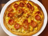 Pizza Dứa xúc xích