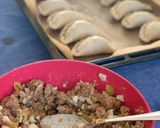 Foto del paso 1 de la receta Empanadas argentinas de pollo y ternera molida !
