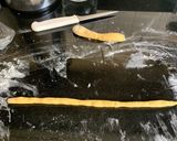 Foto del paso 2 de la receta: Palitos de ajonjolí