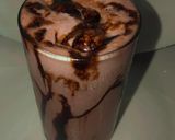 A picture of step 7 of Hazelnut creme shake.