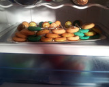 Foto del paso 2 de la receta: Decorar cake pop y mini rosquillas