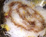 Foto langkah ke 5 dari resep Bihun Tahu Bumbu Kecap.