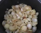 Foto del paso 2 de la receta: Cebollitas francesas al Pedro Ximénez con pollo