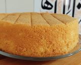 A picture of step 4 of Basic Vanilla Sponge 😍😍.
