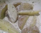 Foto langkah ke 4 dari resep Potato Wedges.