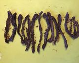 A picture of step 4 of California Farm Sundried Beef Strips.