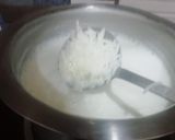 A picture of step 3 of Rice Kesar Kheer.