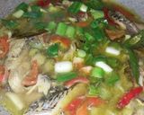 Foto langkah ke 4 dari resep Pindang Serani Ikan + Belimbing Wuluh.