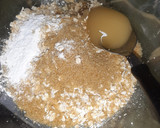 Foto del paso 1 de la receta: Galletitas de avena, naranja y miel ¡Súper express y sin harina!
