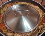 Φωτογραφία βήματος 3 της συνταγής Egg noodles με κοτόπουλο, λαχανικά και wok sauce