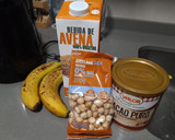 Foto del paso 1 de la receta: Batido de plátano, cacao y avellanas