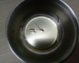 A picture of step 1 of Saffron tea kashmiri Kesar kavo.