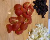 A picture of step 2 of Apple Waldorf salad🍎🥬🍅🥗.