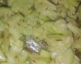 A picture of step 4 of Hara masala lauki.