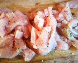 Foto del paso 6 de la receta: Arroz  salteado con col rizado y uvas pasas - veggie - pechuga de pollo