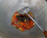 Foto langkah ke 2 dari resep Tumis Kacang Panjang Baso.