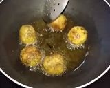 A picture of step 2 of Banana flower(mocha)kofta curry.