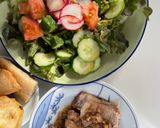 รูปขั้นตอนการทำที่ 3 ของ สลัดผักหมูอบในหม้อหุงข้าว🥗🧄🍄