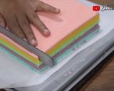 Foto langkah ke 10 dari resep Bolu gulung rainbow mini.