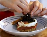 Foto langkah ke 8 dari resep Spammy Egg Rice.