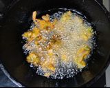 A picture of step 3 of Spinach pakoda.