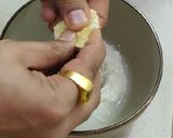 A picture of step 5 of Caesar Salad.