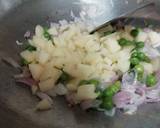 Kanda Poha recipe step 4 photo