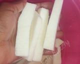 A picture of step 1 of Spicy fried yam.