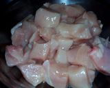 Foto del paso 3 de la receta: Sopa tailandesa picante de pollo y champiñones
