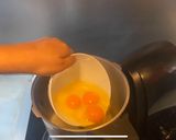 Foto del paso 1 de la receta: Flan de huevo en Mambo🍮