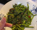 Foto langkah ke 6 dari resep Kangkung belacan.
