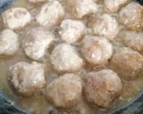 Foto del paso 10 de la receta Albóndigas en salsa de vino blanco