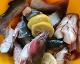Foto langkah ke 1 dari resep Sop Ikan Patin.
