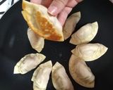 Foto del paso 3 de la receta: Gyozas (Empanadas japonesas) RÁPIDAS