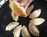 Foto del paso 3 de la receta: Gyozas (Empanadas japonesas) RÁPIDAS