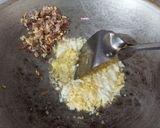 Foto langkah ke 3 dari resep Bihun Goreng Sosis Telur.