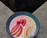Foto langkah ke 2 dari resep Smoothie banana & Strawberry 🍓🍌.