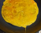 Foto del passaggio 2 della ricetta Omelette ripiene bicolor