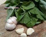 Foto langkah ke 1 dari resep Nasi Bayam (bekal anak lahap).